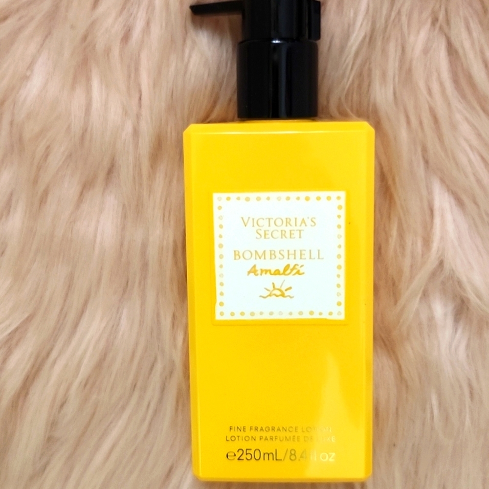 Brand New Victoria's Secret BOMBSHELL AMALFI Fine Fragrance Lotion